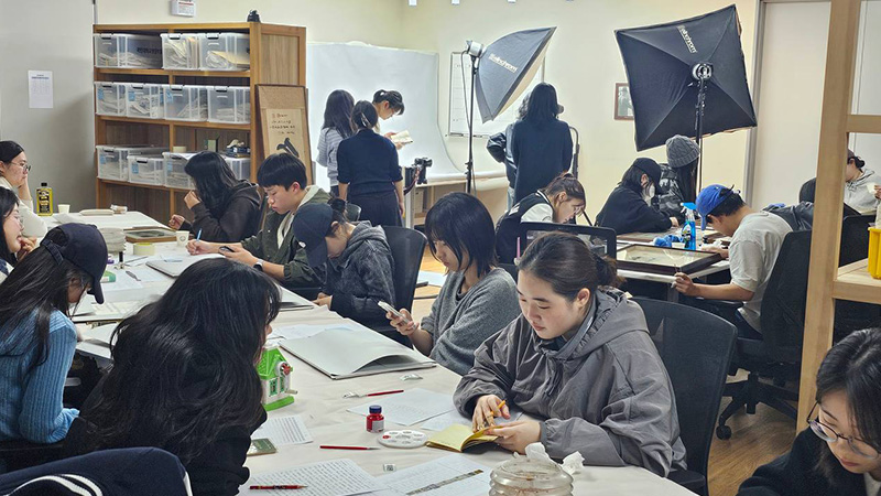 박물관 유물큐레이팅